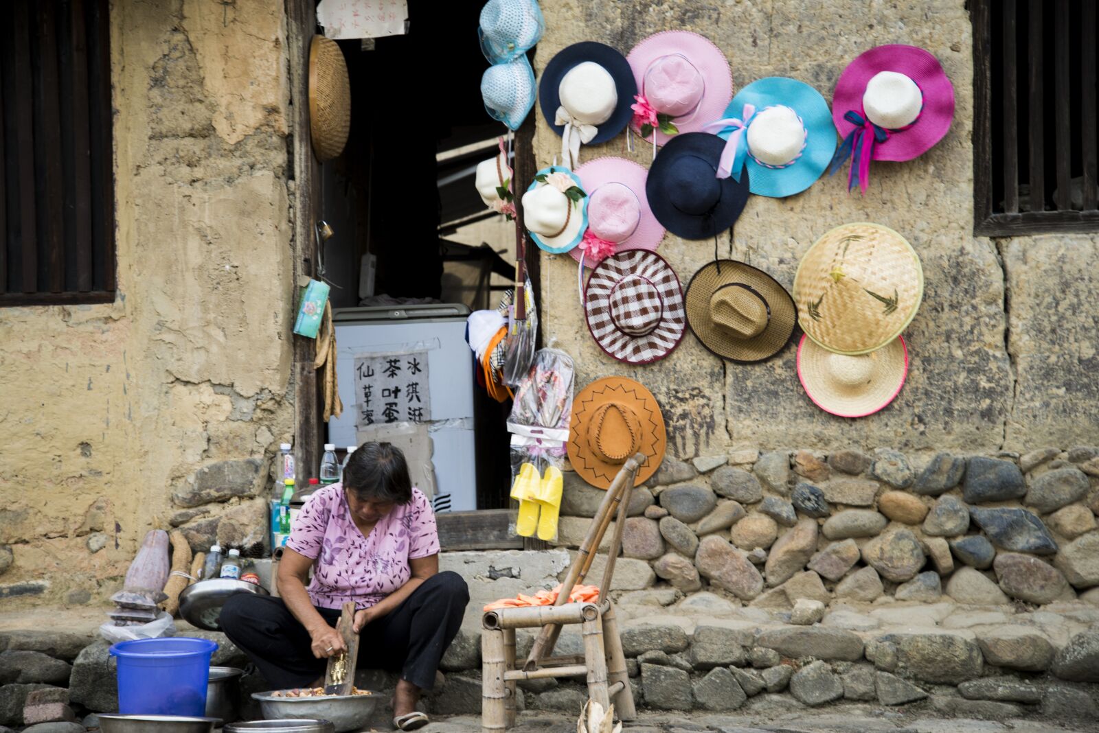 Nikon D610 sample photo. Hat, village, people photography