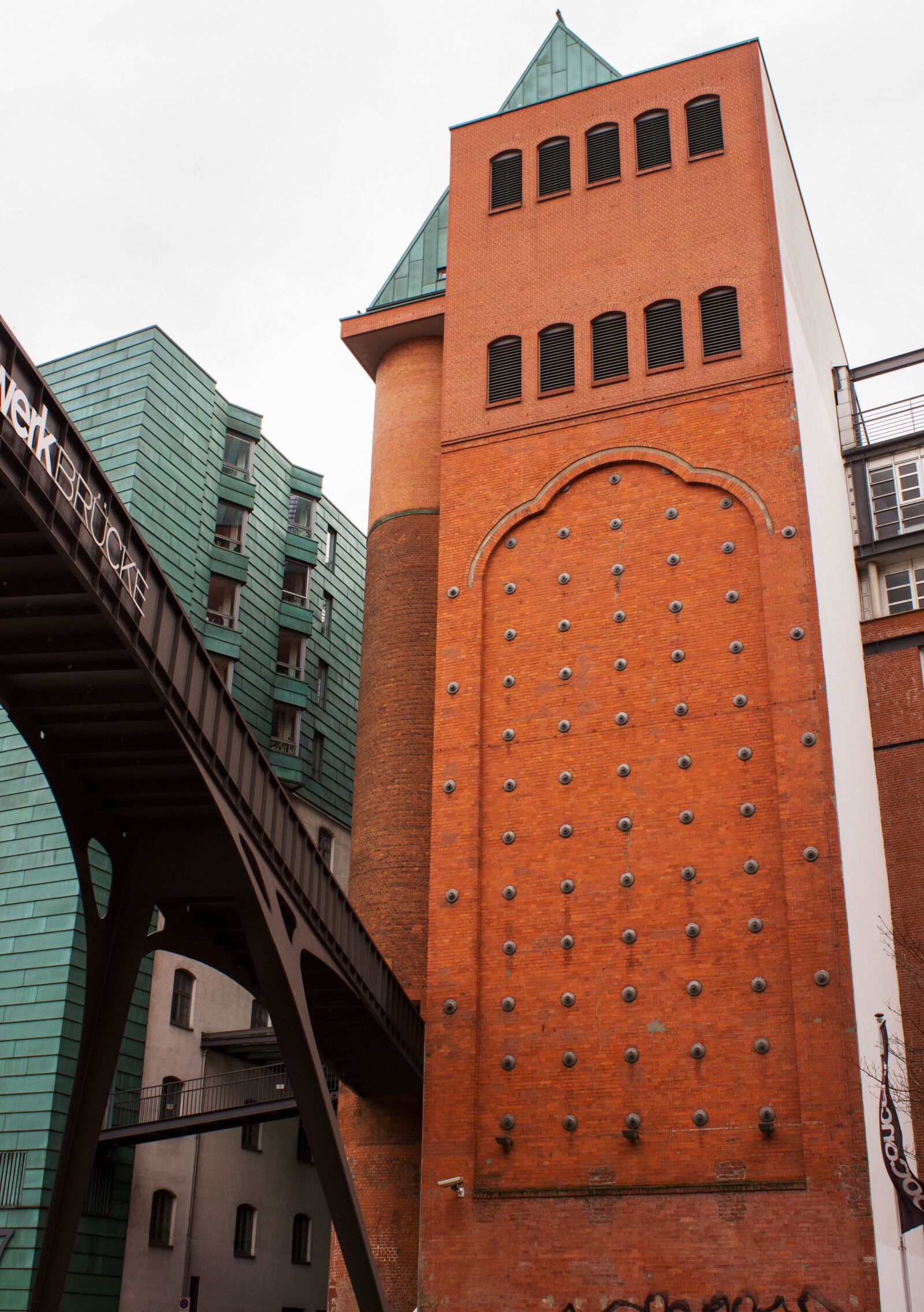 Canon EOS 600D (Rebel EOS T3i / EOS Kiss X5) sample photo. Architecture, building, hamburg photography