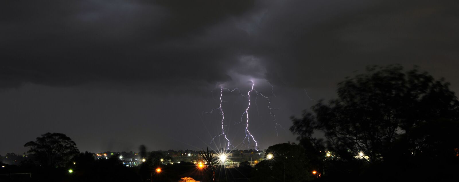 Nikon D700 sample photo. Weather, lightning, nature photography