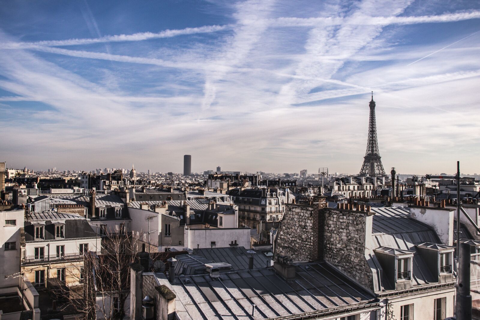 Canon EOS 77D (EOS 9000D / EOS 770D) sample photo. Paris, eiffel tower, roof photography