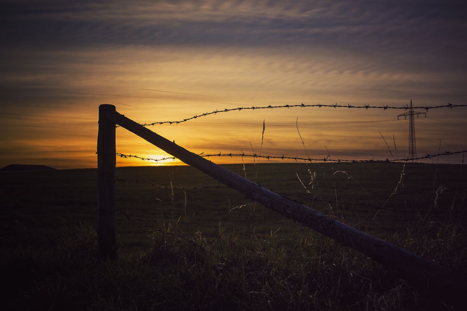 Canon EOS 5D Mark III + Canon EF 50mm F1.2L USM sample photo. Sunset, fence, land photography