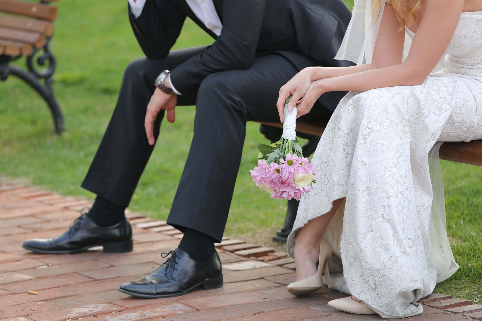 Canon EOS 5D Mark III sample photo. Wedding dress, suit, heels photography