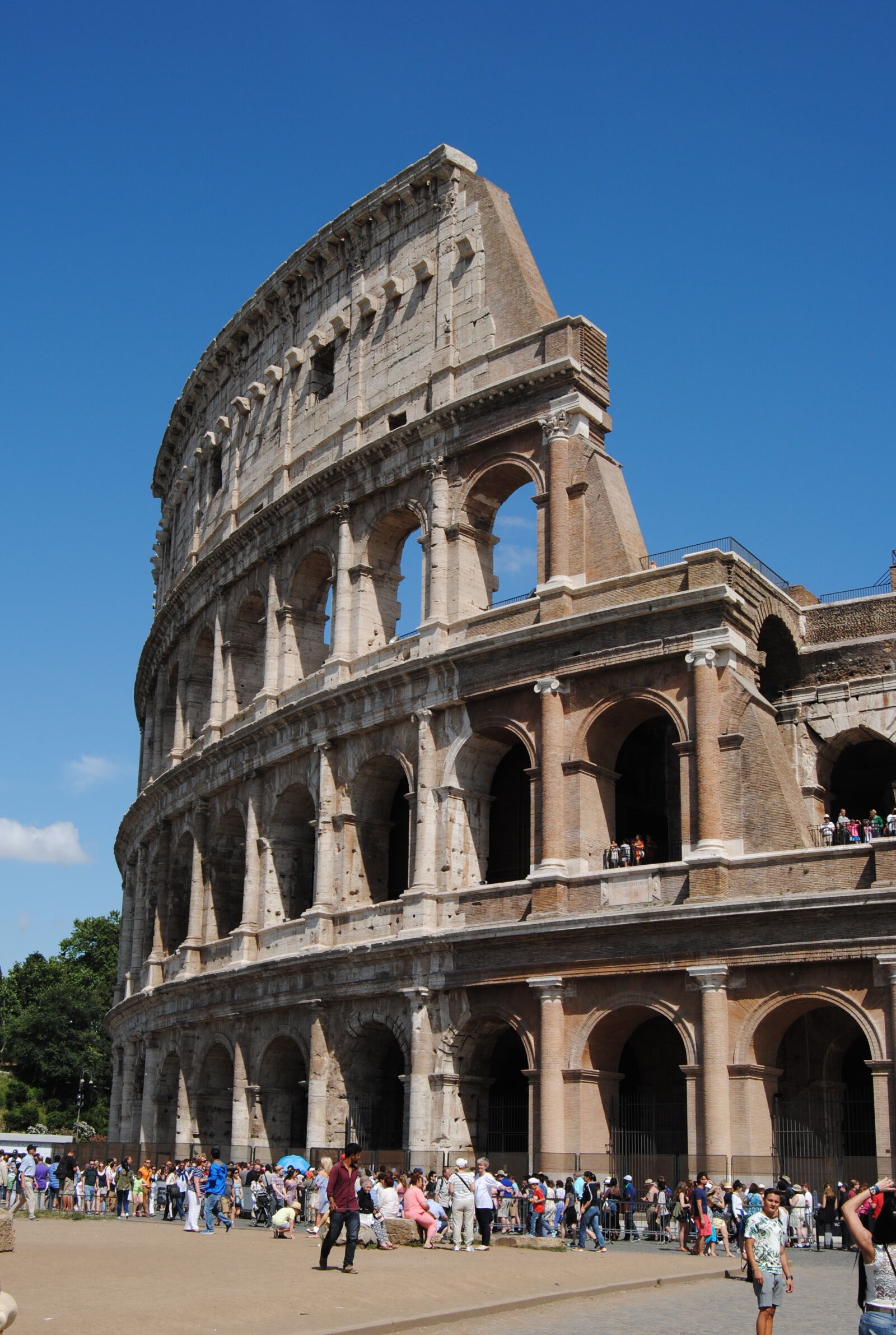 Nikon D3000 sample photo. Rome, italy, colosseum photography