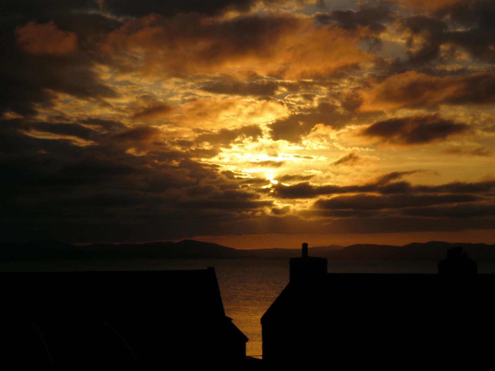 Olympus FE280,X820,C520 sample photo. Sunset, clouds, evening photography