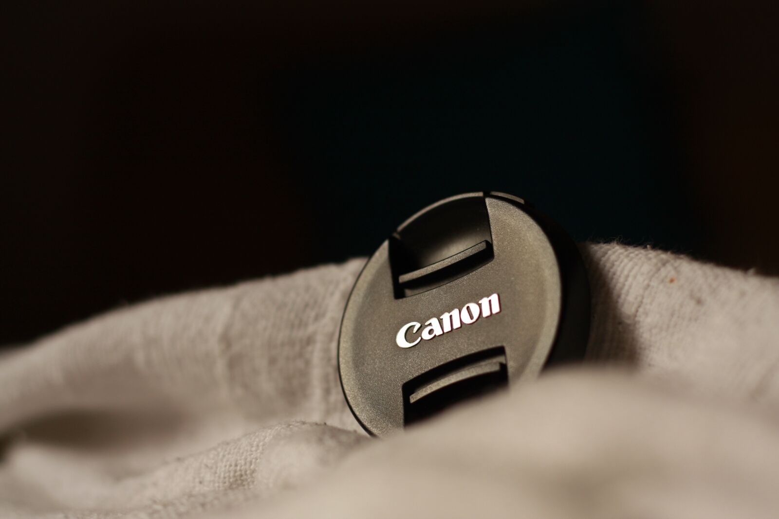 Canon EOS 40D sample photo. Cap, canon, lens photography