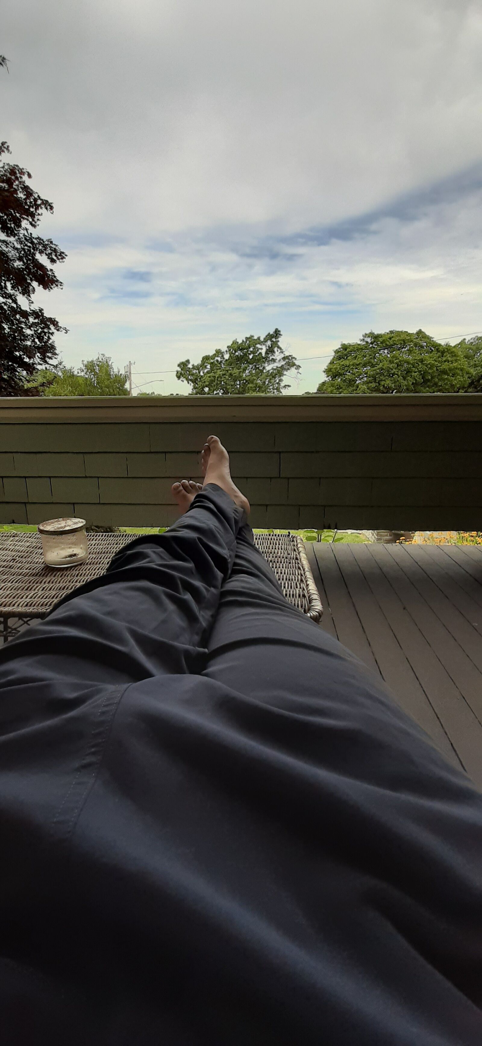 Samsung Galaxy A50 sample photo. Feet, morning, calm photography