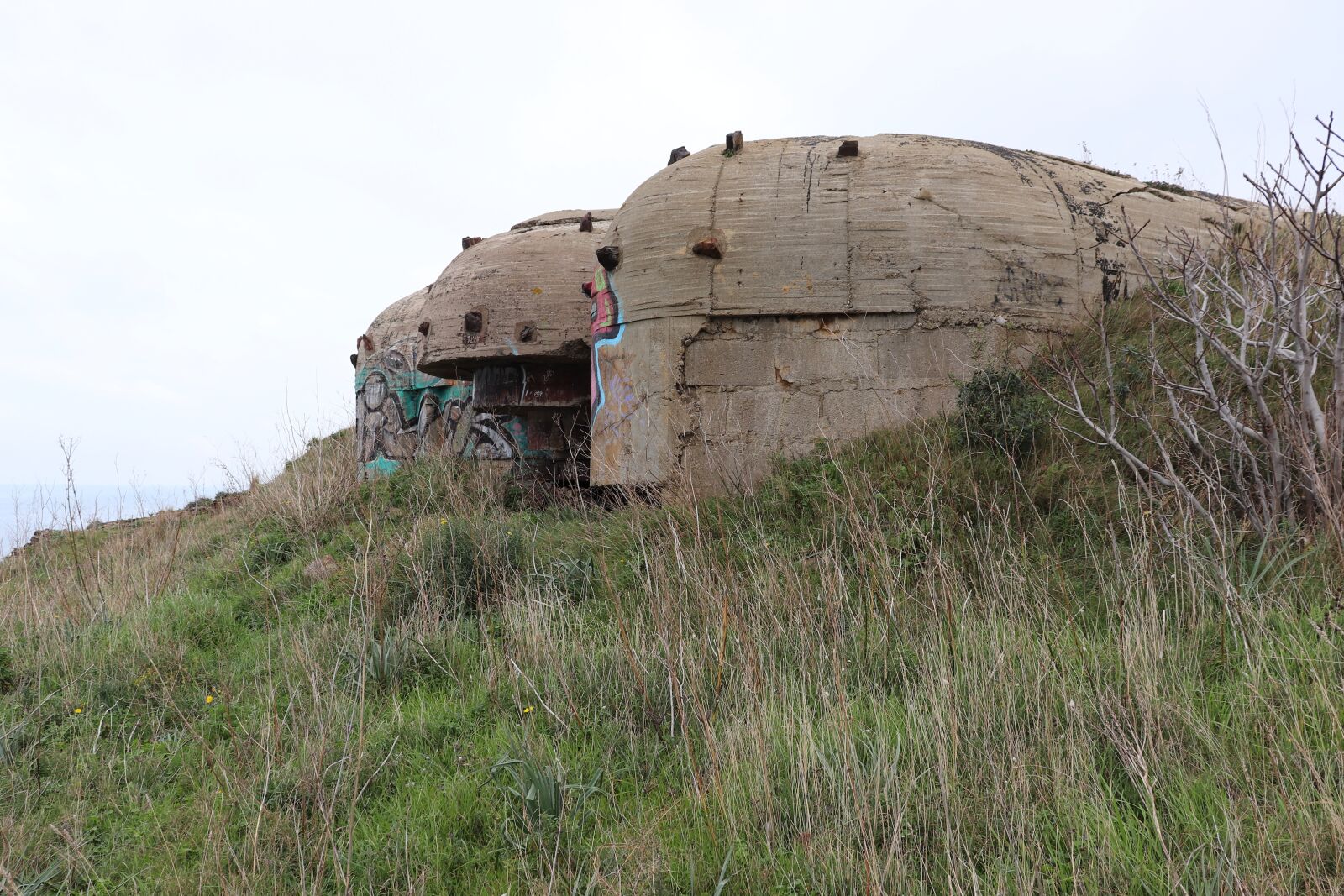 Canon EOS 77D (EOS 9000D / EOS 770D) sample photo. Bunker, collioure, world war 2 photography