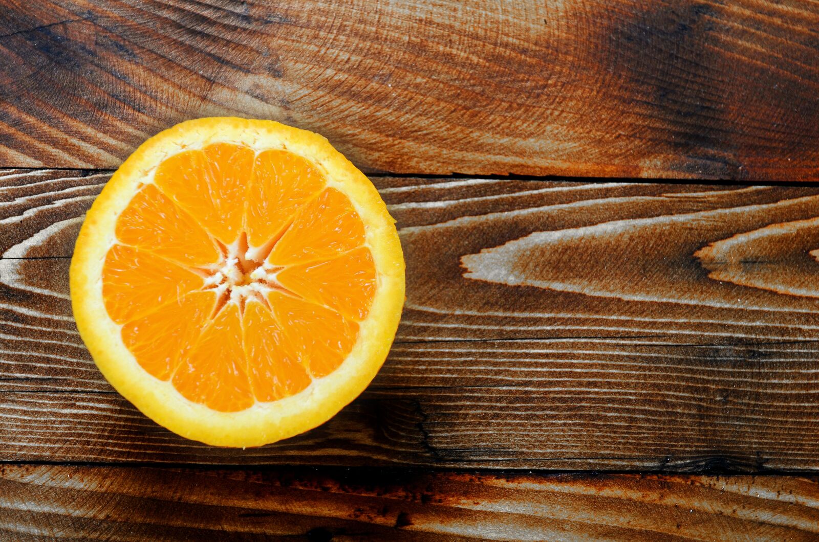 Nikon D7000 sample photo. Orange, desk, wood photography