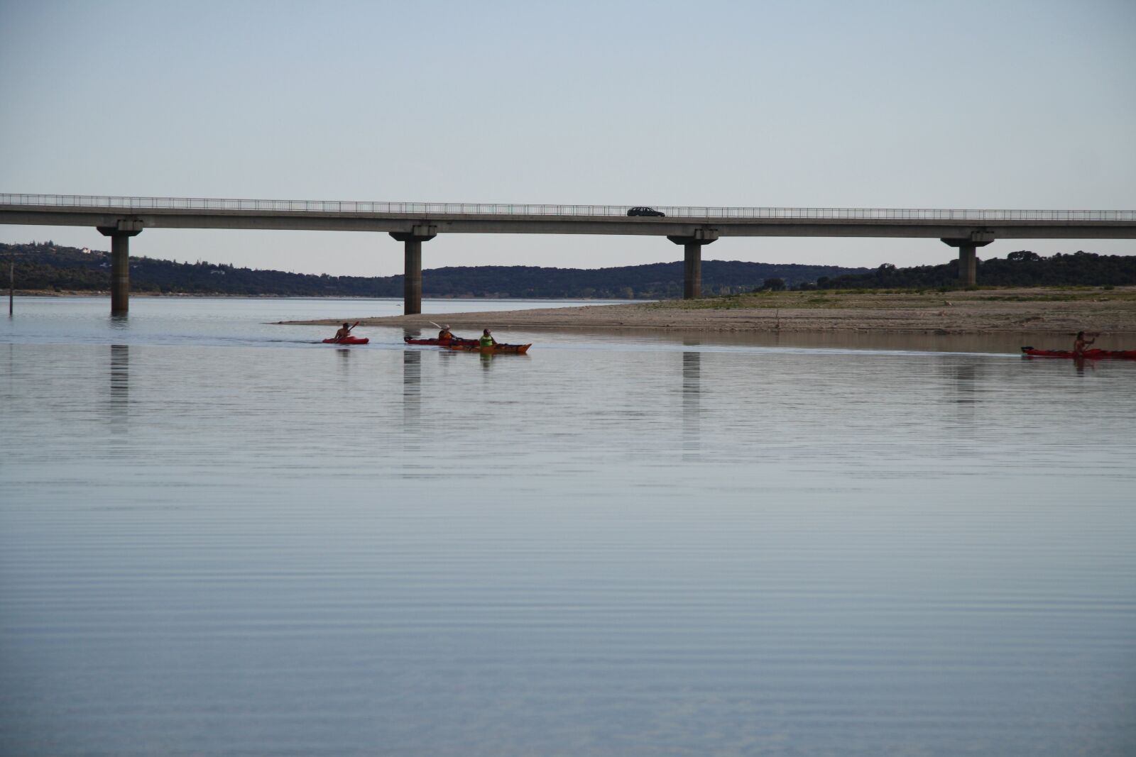 Canon EOS 1000D (EOS Digital Rebel XS / EOS Kiss F) sample photo. Lake, bridge, kayak photography