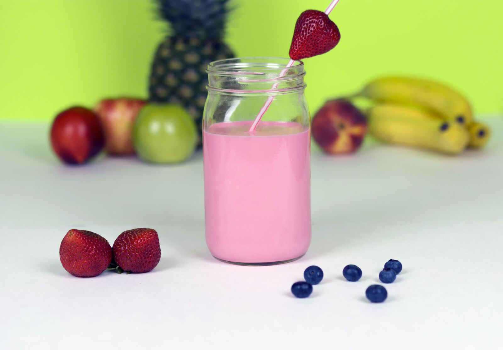 Sony a6000 + Sony Sonnar T* FE 55mm F1.8 ZA sample photo. Jar, drink, smoothie photography
