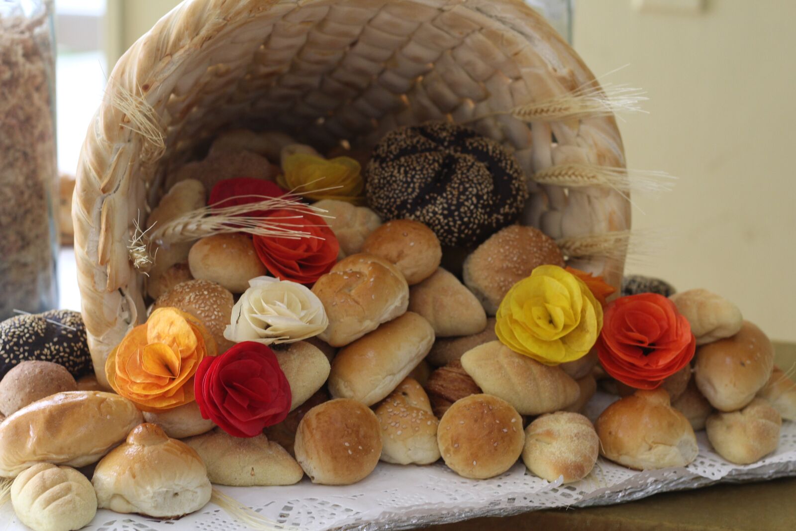 Canon EOS 60D + Canon EF 50mm F1.8 STM sample photo. Bread, delights, peru photography