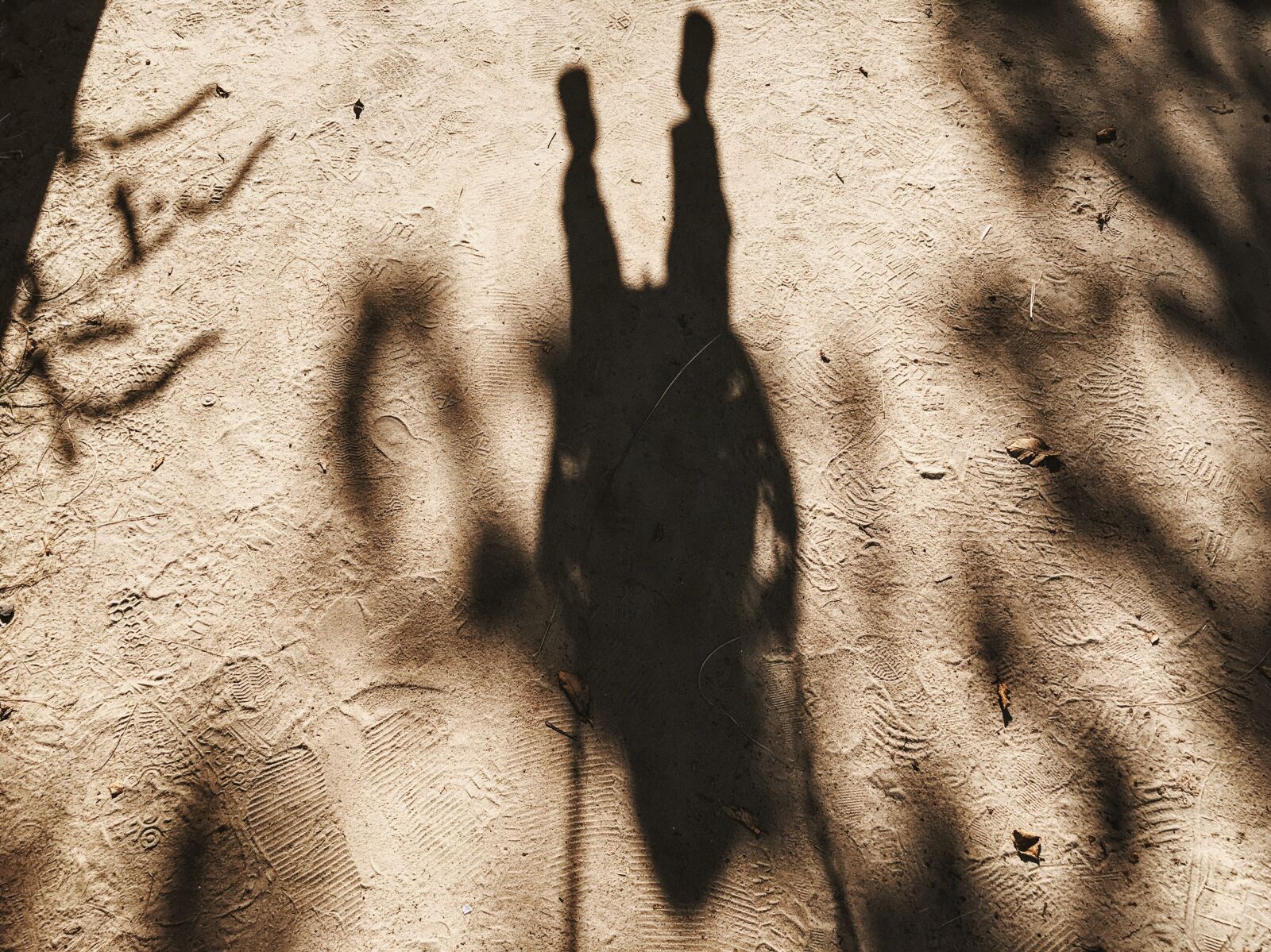 Apple iPhone 6s sample photo. Footmarks, footprints, person photography