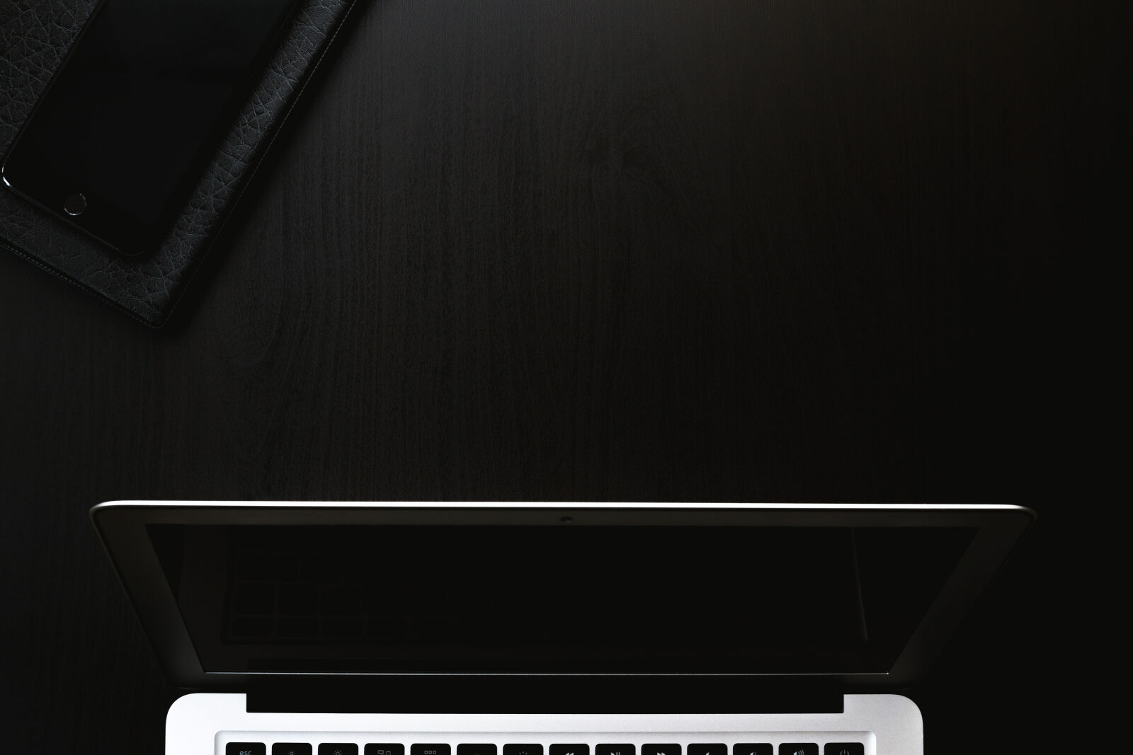 Canon EOS 70D sample photo. Apple, devices, computer, contemporary photography