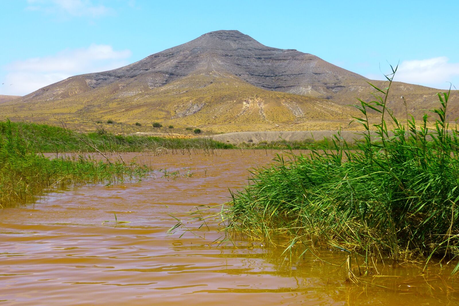 Panasonic Lumix DMC-FZ150 sample photo. Mountain, water, landscape photography
