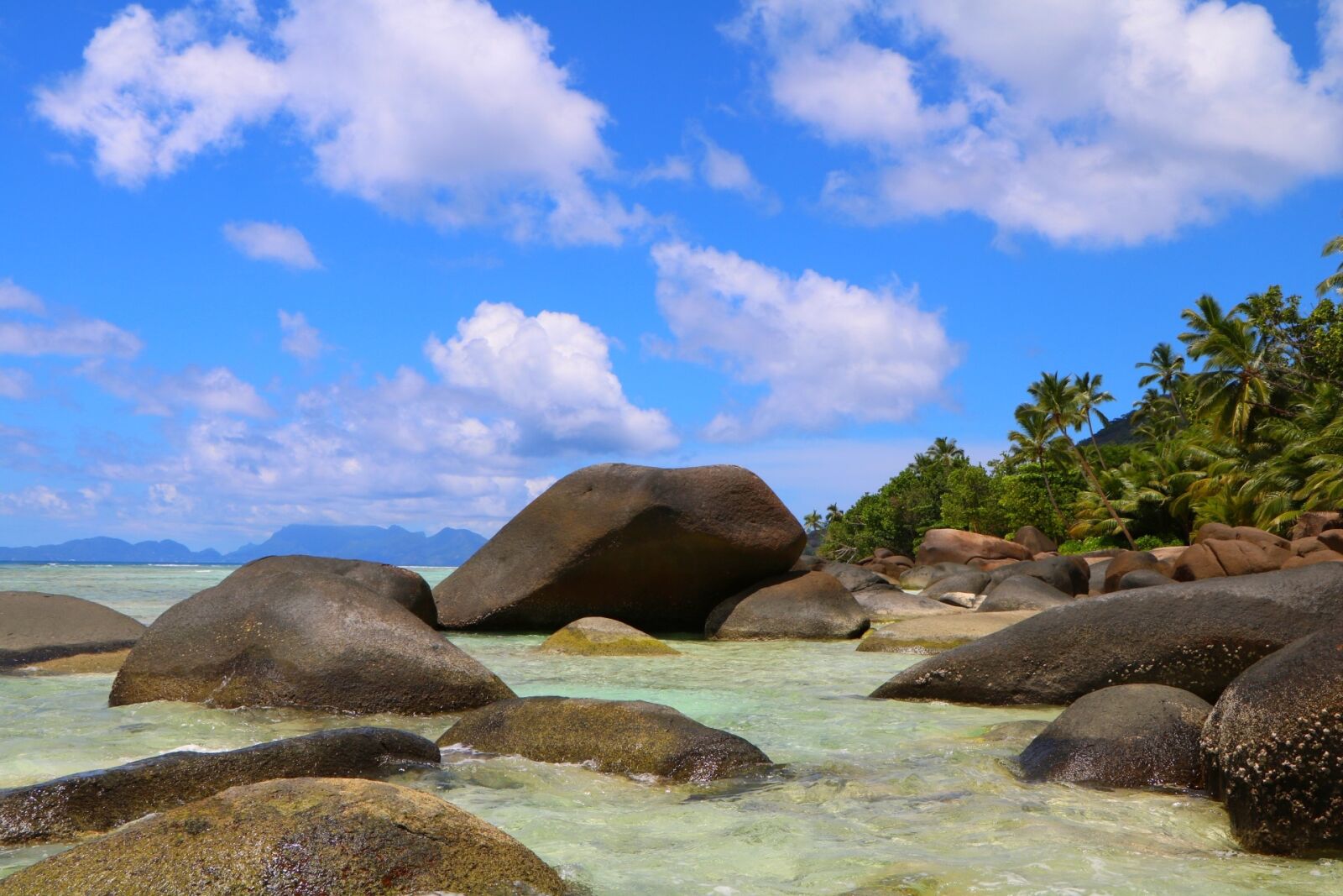 Canon EOS 750D (EOS Rebel T6i / EOS Kiss X8i) sample photo. Beach, seychelles, tropical photography