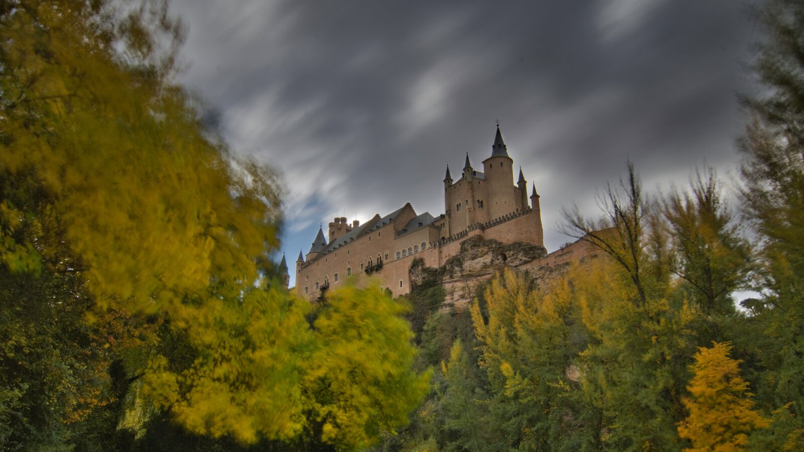 Nikon D500 sample photo. Castle, sky, medieval photography