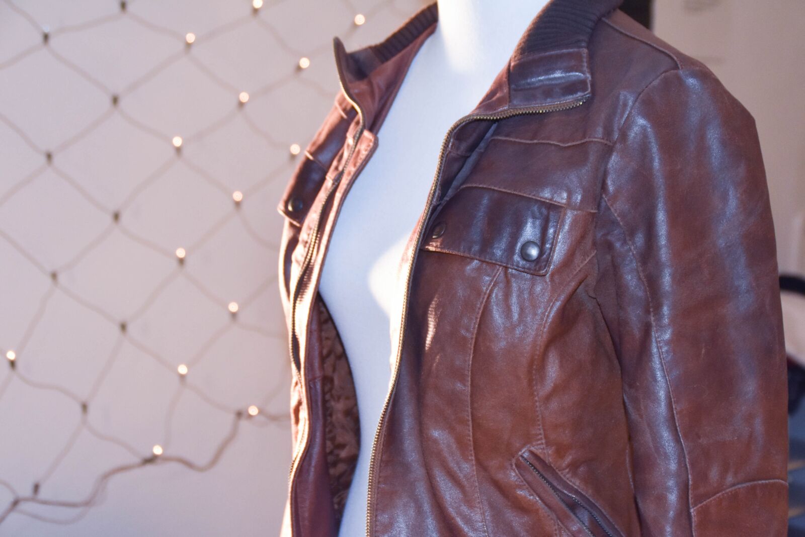 Nikon D3400 sample photo. Fashion, jacket, leather jacket photography