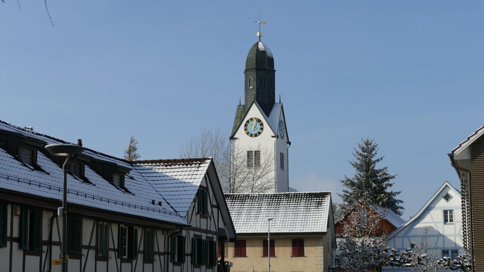 Panasonic Lumix DMC-FZ1000 sample photo. Church, otelfingen, winter photography