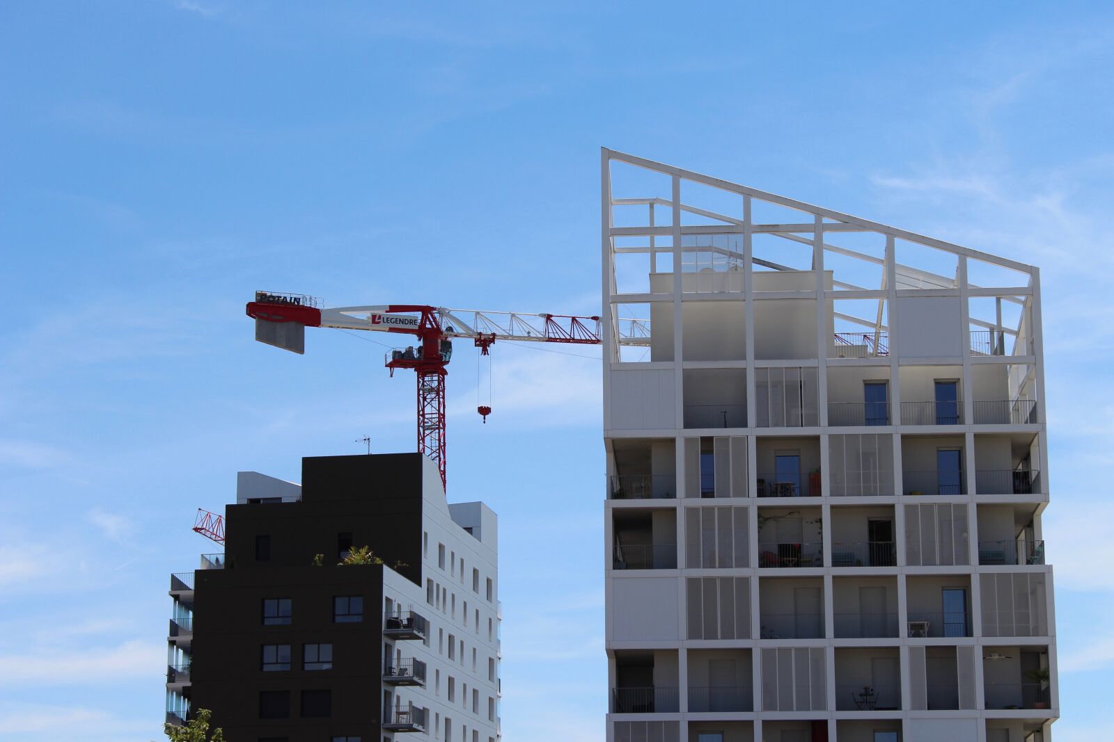 Canon EOS 700D (EOS Rebel T5i / EOS Kiss X7i) sample photo. Architecture, building, city, construction photography