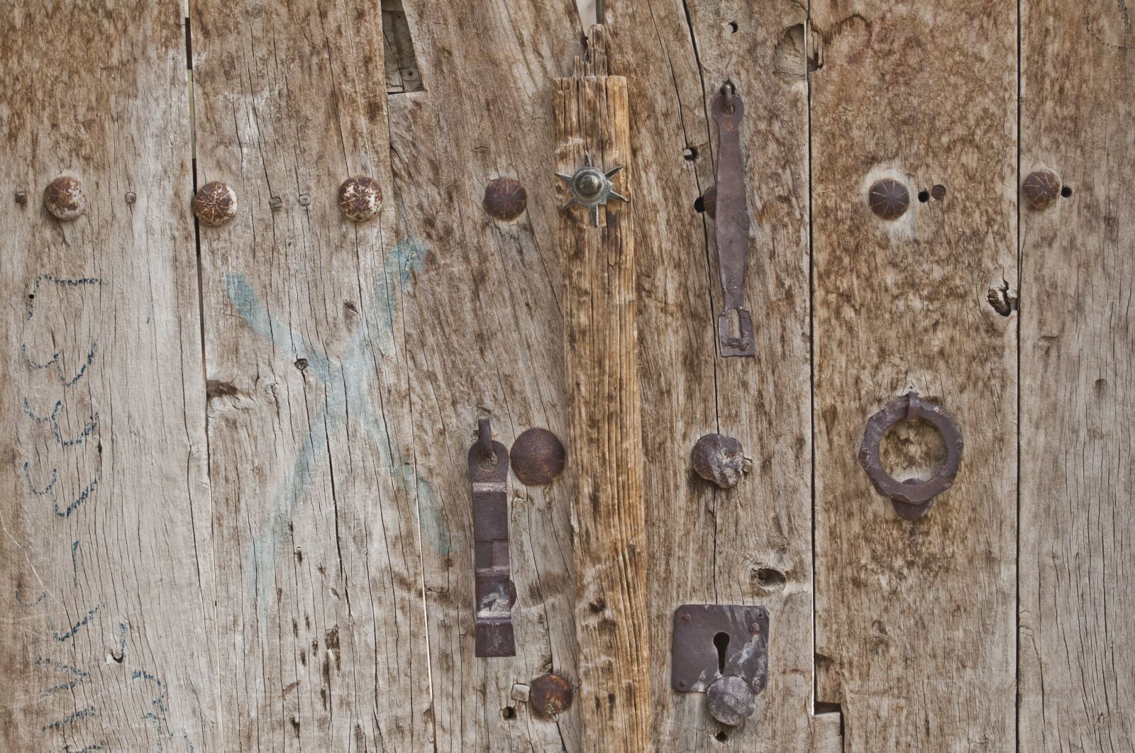 Nikon D700 sample photo. Wood, door, old photography