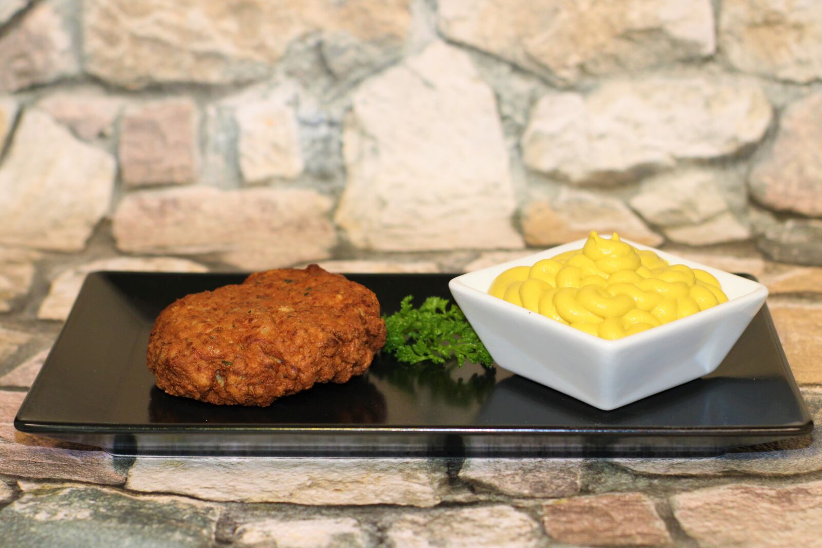 Canon EOS 2000D (EOS Rebel T7 / EOS Kiss X90 / EOS 1500D) sample photo. Rissole, mustard, meat photography
