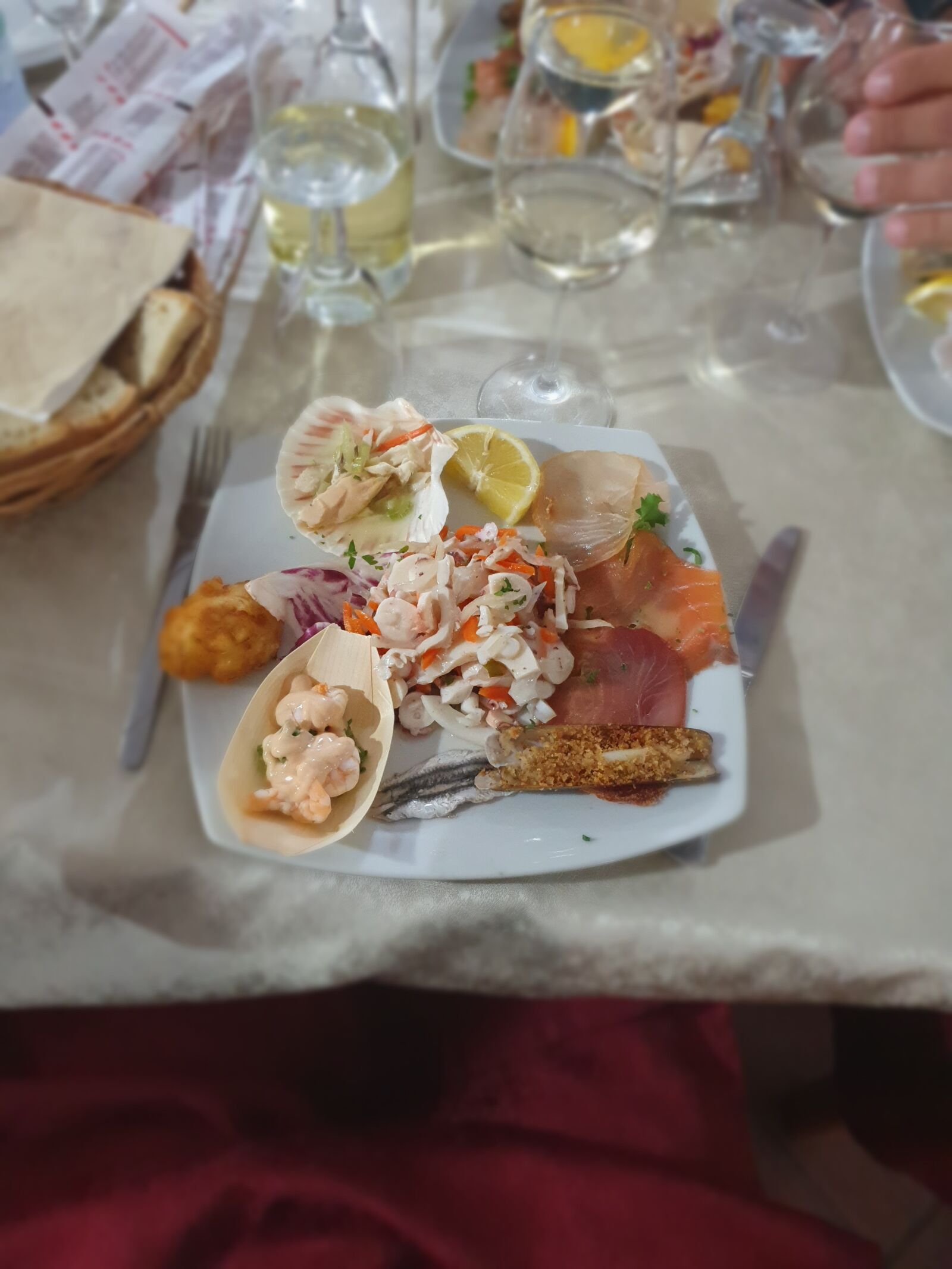 Samsung Galaxy S10+ sample photo. Food, dish, fish photography