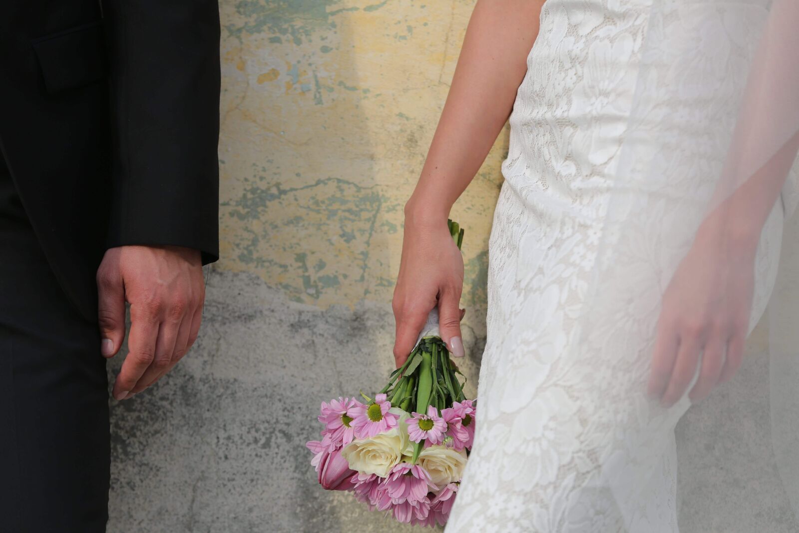 Canon EOS 5D Mark III sample photo. Wedding bouquet, hands, wedding photography