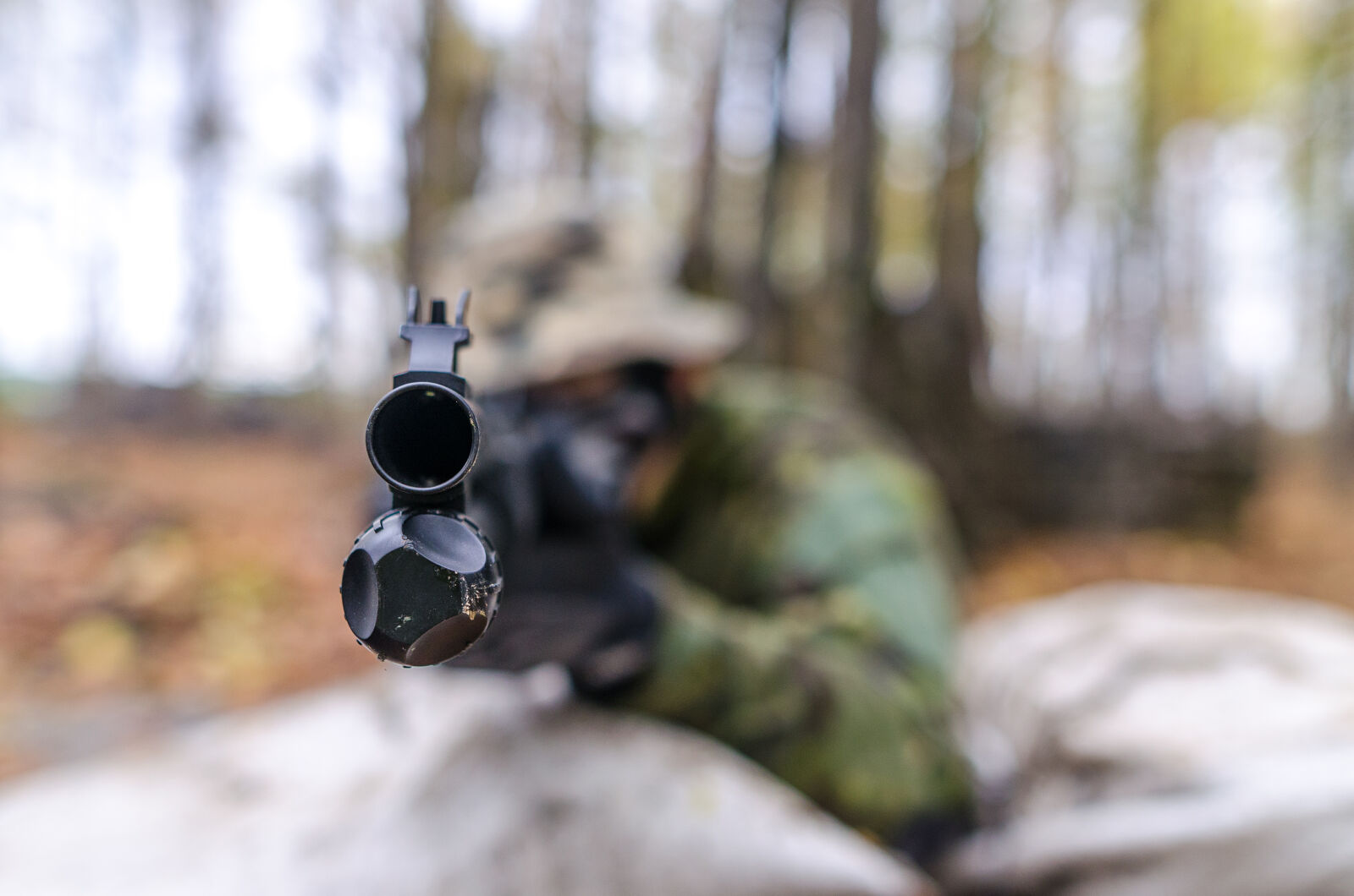 Nikon D5100 sample photo. Action, aiming, airsoft, ambush photography