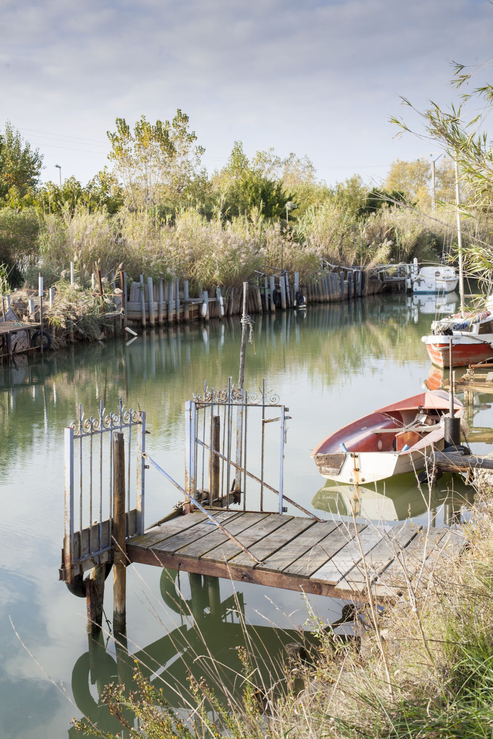 Canon EOS 5D Mark II sample photo. River, water, boat photography
