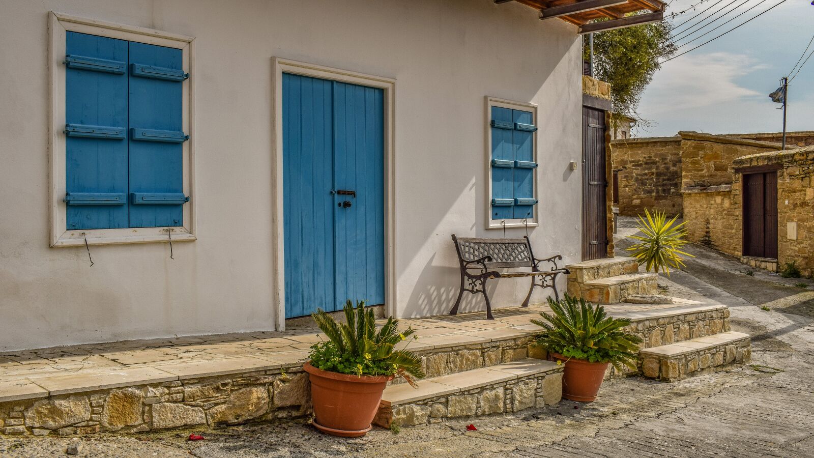 Nikon D3300 sample photo. House, facade, architecture photography