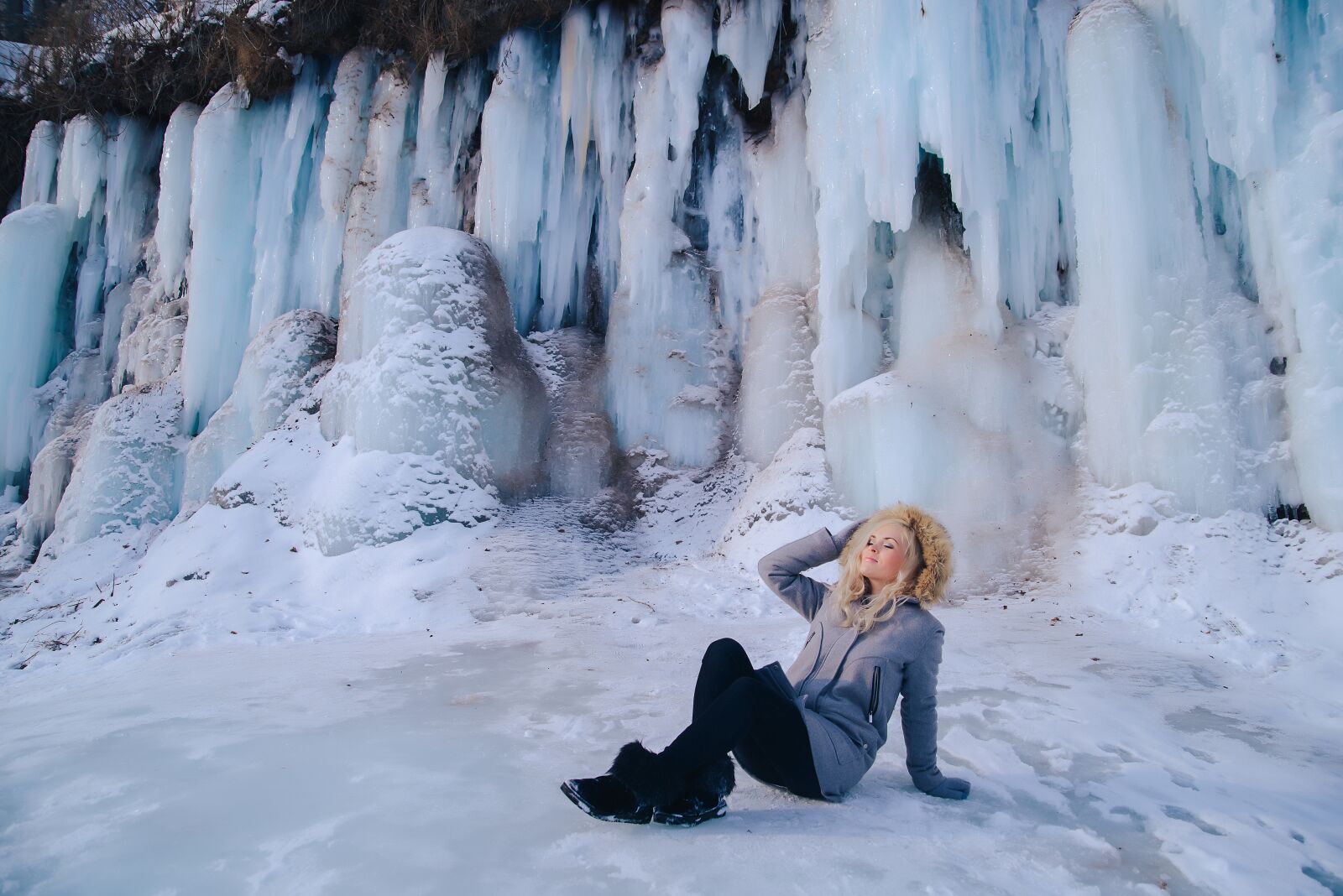 Nikon D800 sample photo. Blonde in a winter photography