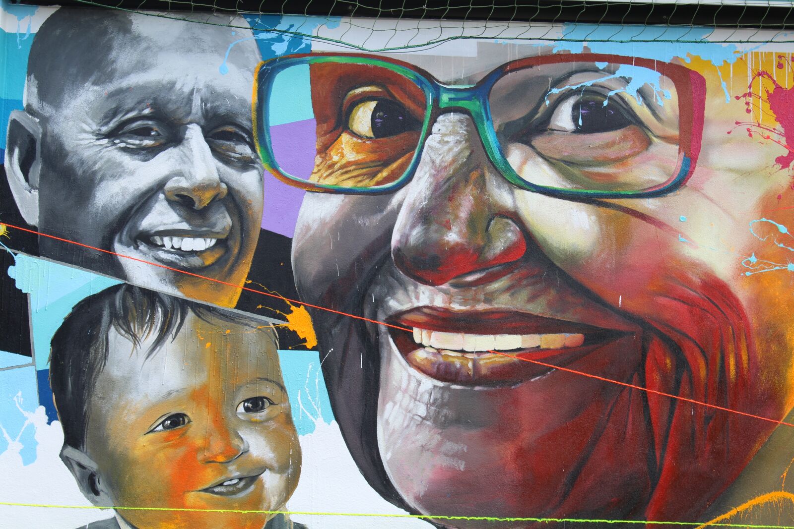 Canon EOS 1200D (EOS Rebel T5 / EOS Kiss X70 / EOS Hi) sample photo. Murals, faces, expression photography