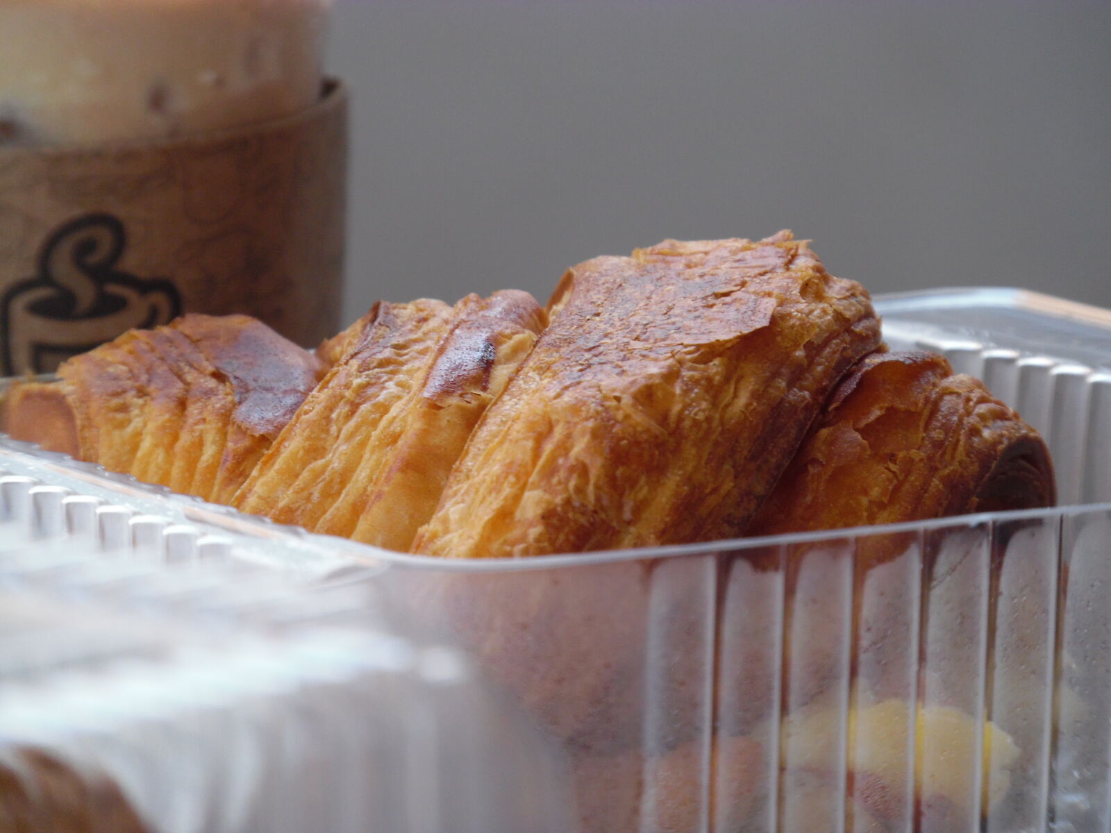 Samsung WB1100F/WB1101F/WB1102F sample photo