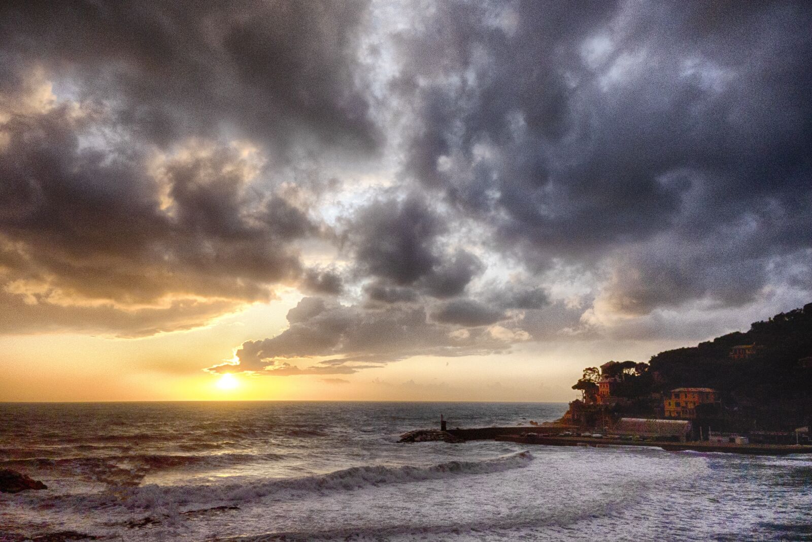 Sony Cyber-shot DSC-RX100 sample photo. Recco, liguria, sea photography