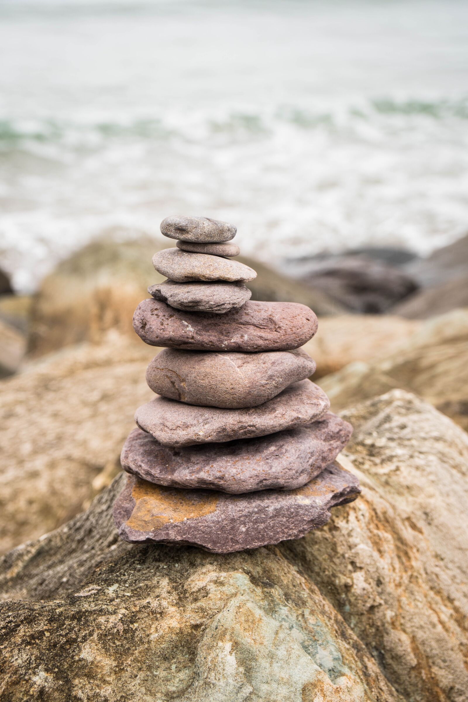 Sony a6500 + Sony Vario-Tessar T* E 16-70mm F4 ZA OSS sample photo. Balance, stone, nature photography