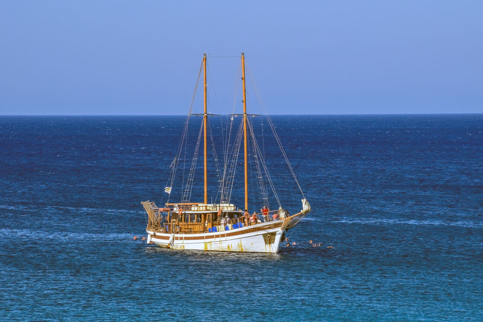 Nikon D3300 sample photo. Boat, cruise boat, vacation photography