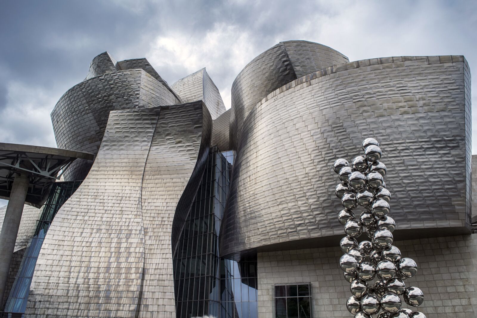 Nikon D3300 sample photo. Museum, guggenheim, architecture photography