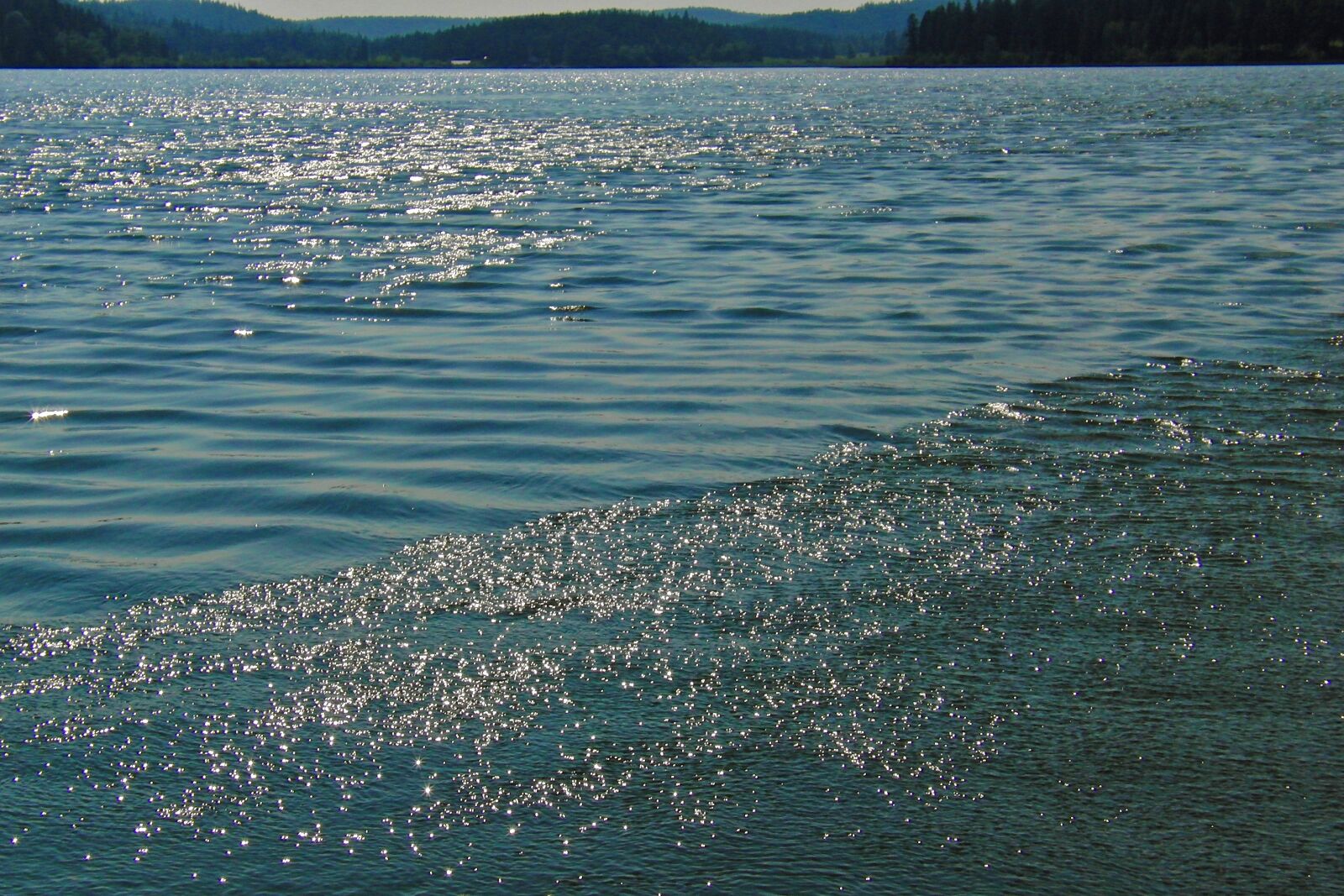 CASIO EX-FH20 sample photo. Water, nature, sea photography