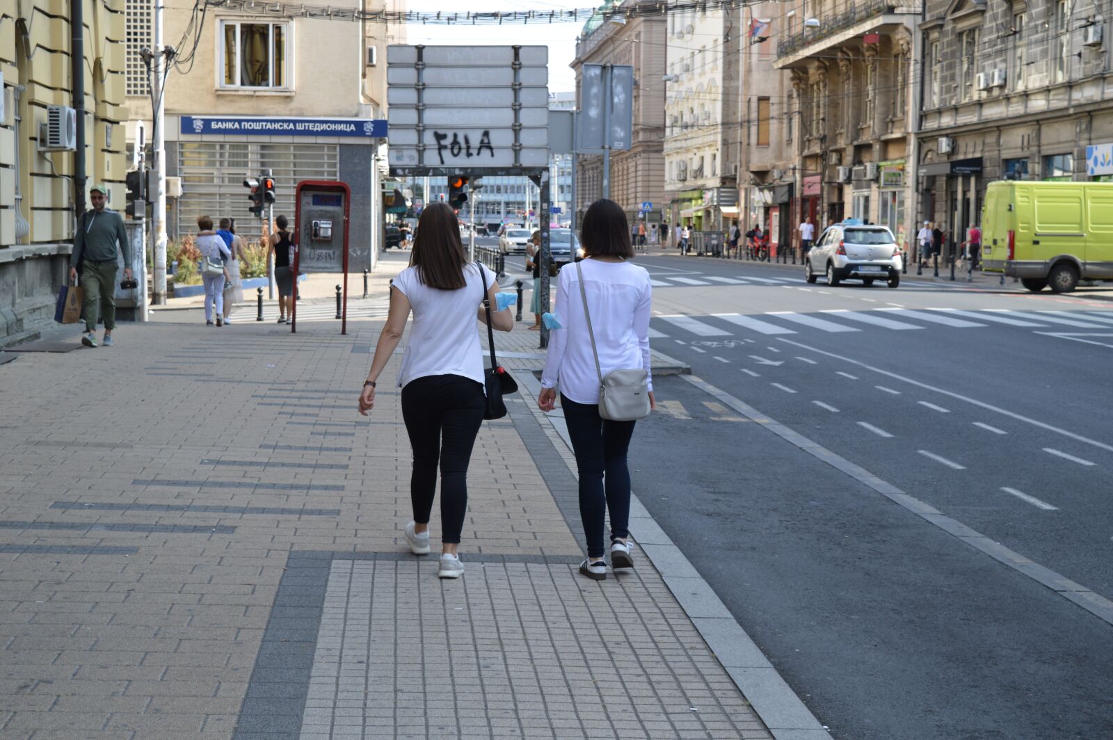 Nikon D3200 sample photo. Girls, walking, street photography