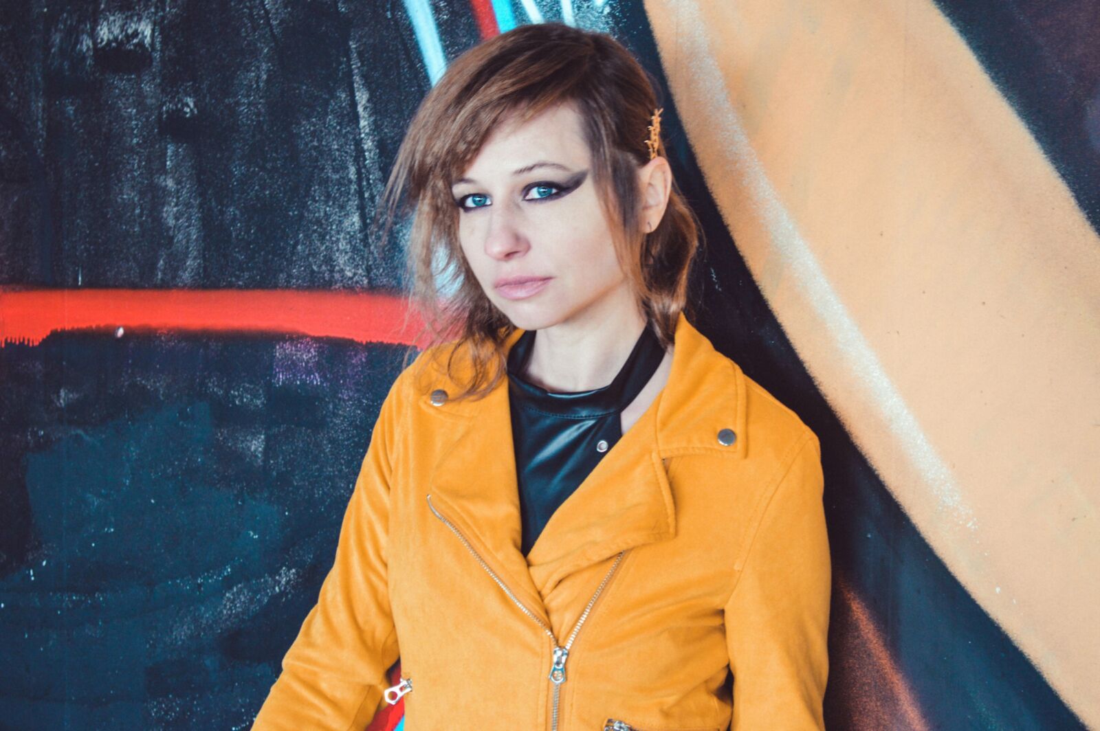 Nikon D3200 sample photo. Graffiti, girl, paint photography