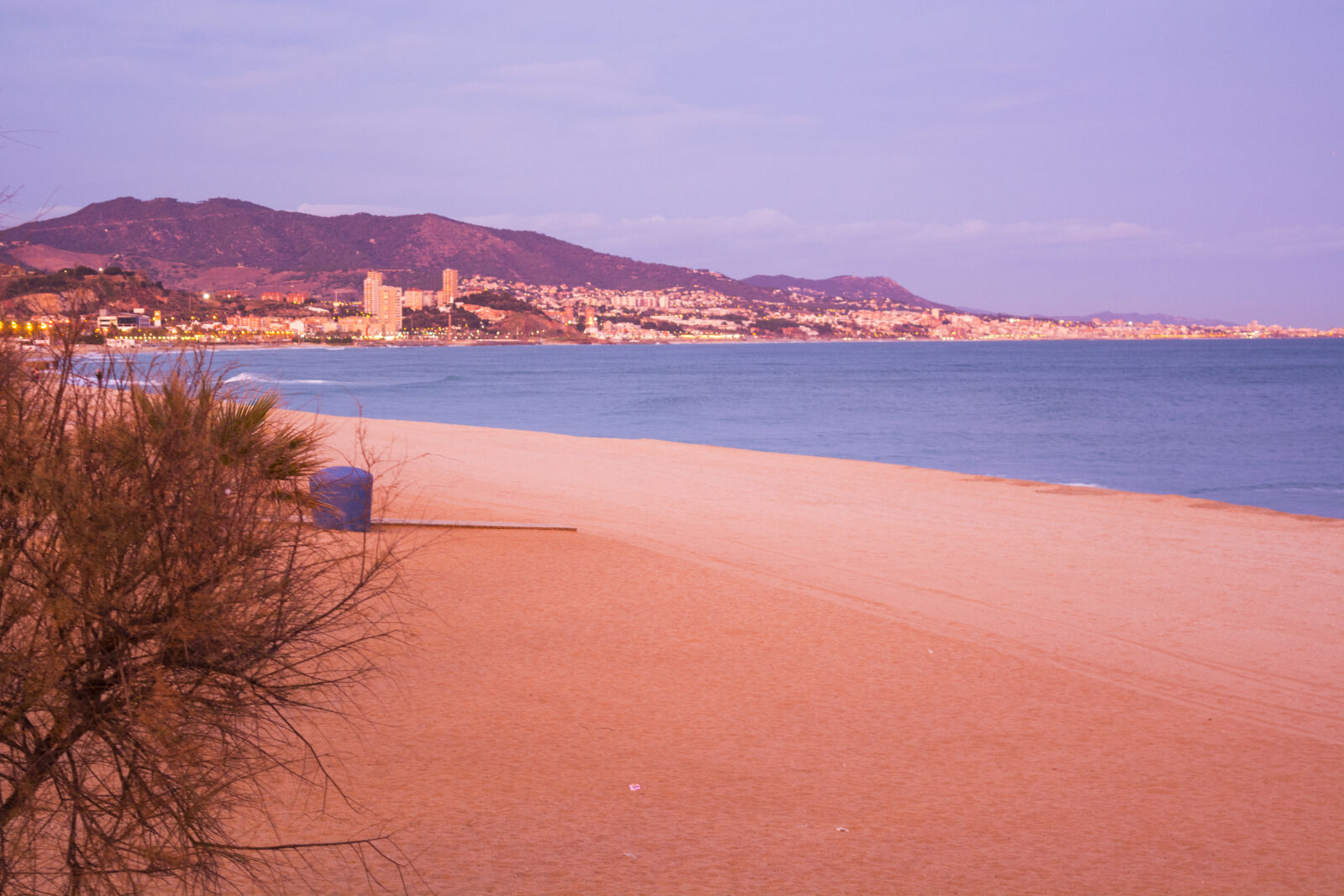 Nikon D5200 sample photo. Scenic, view, of, beach photography