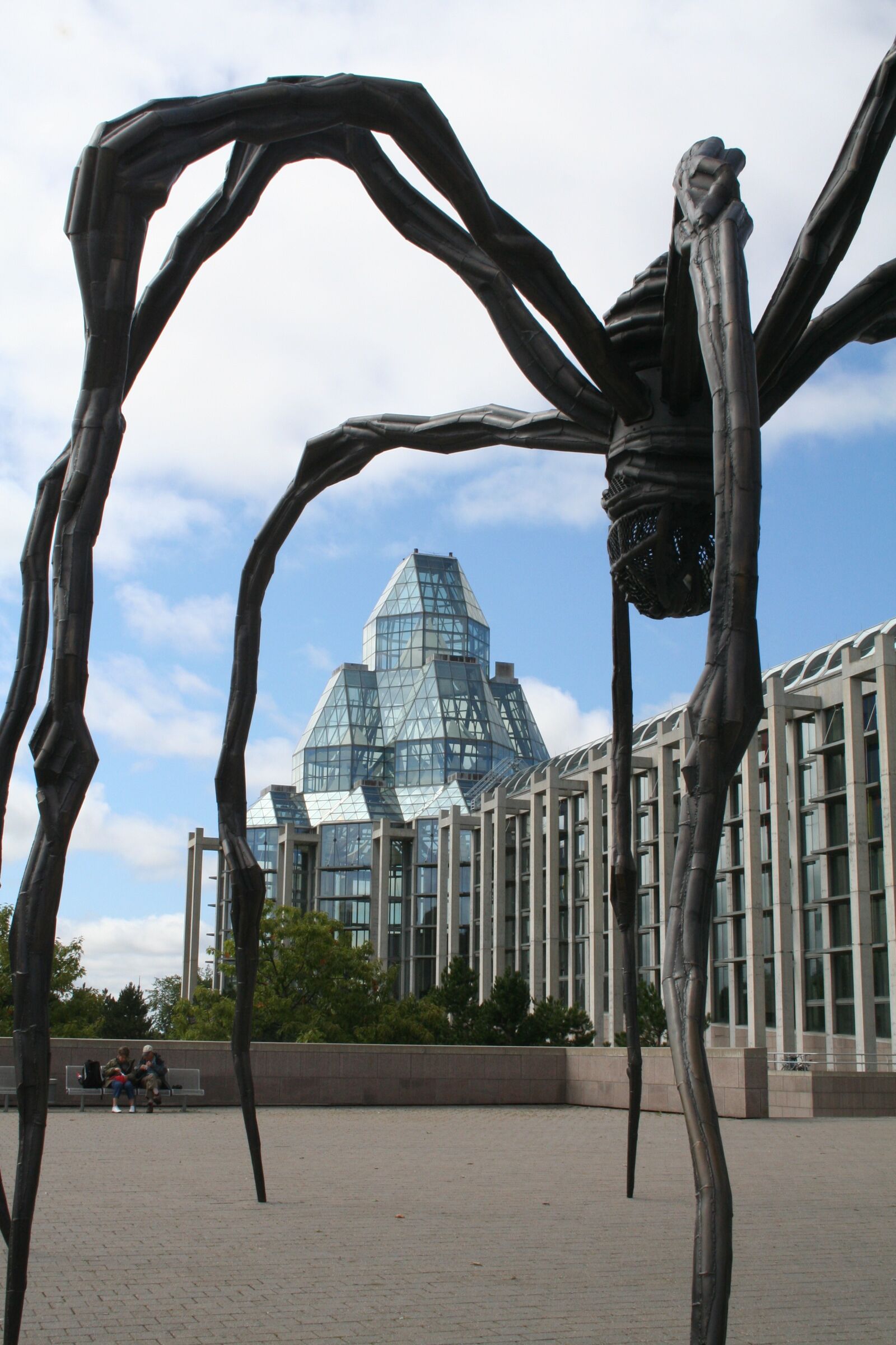 Canon EOS 350D (EOS Digital Rebel XT / EOS Kiss Digital N) sample photo. National gallery of canada photography