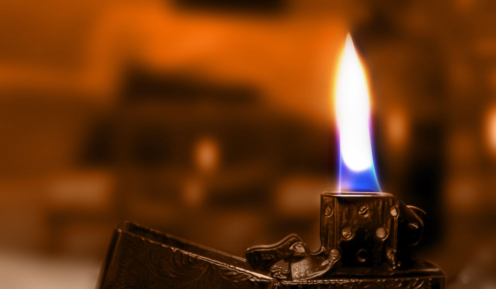 Canon EOS 7D + Canon EF-S 18-55mm F3.5-5.6 II sample photo. Flame, zippo, lighter photography