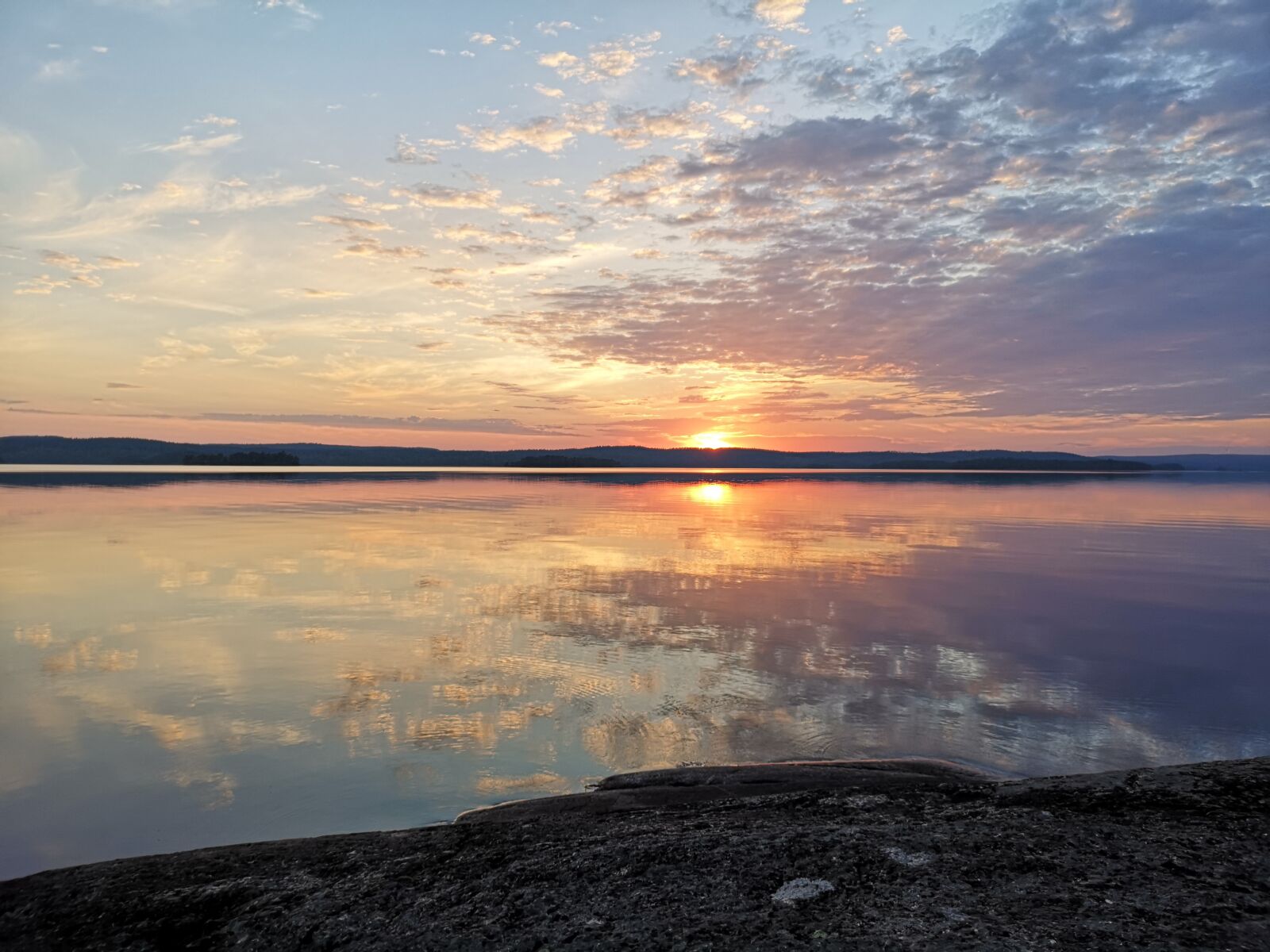 HUAWEI CLT-L29 sample photo. Sunset, lake, reflection photography