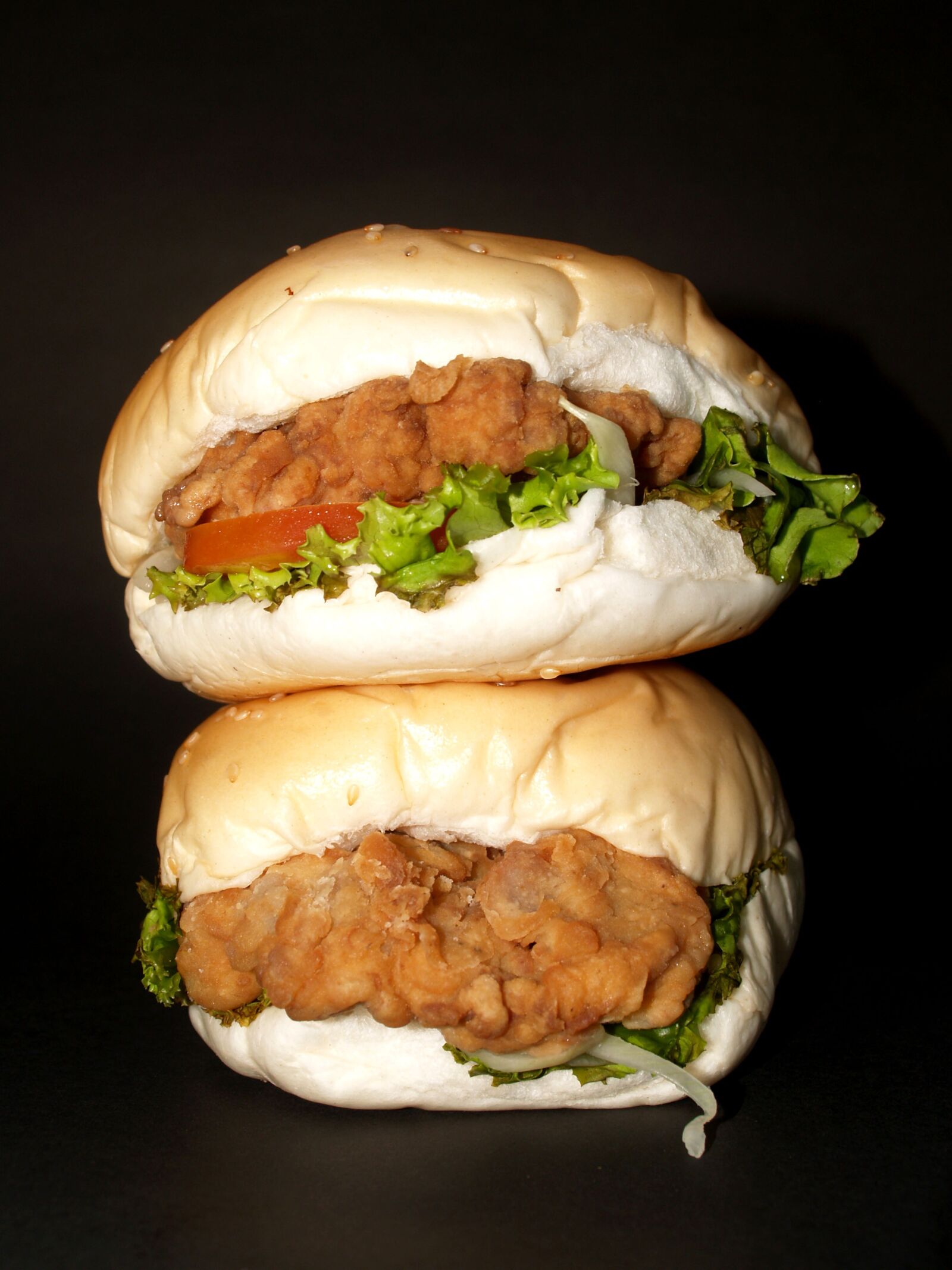 Olympus E-300 (EVOLT E-300) sample photo. Hamburger, burger, bun photography