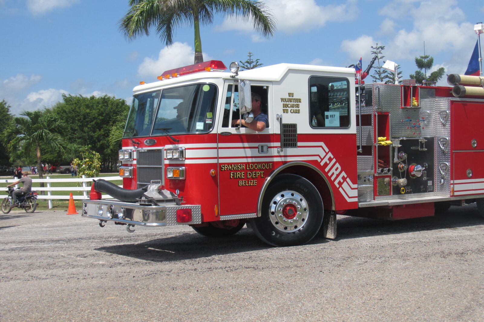 Canon PowerShot SX530 HS sample photo. Fire truck, red, transportation photography