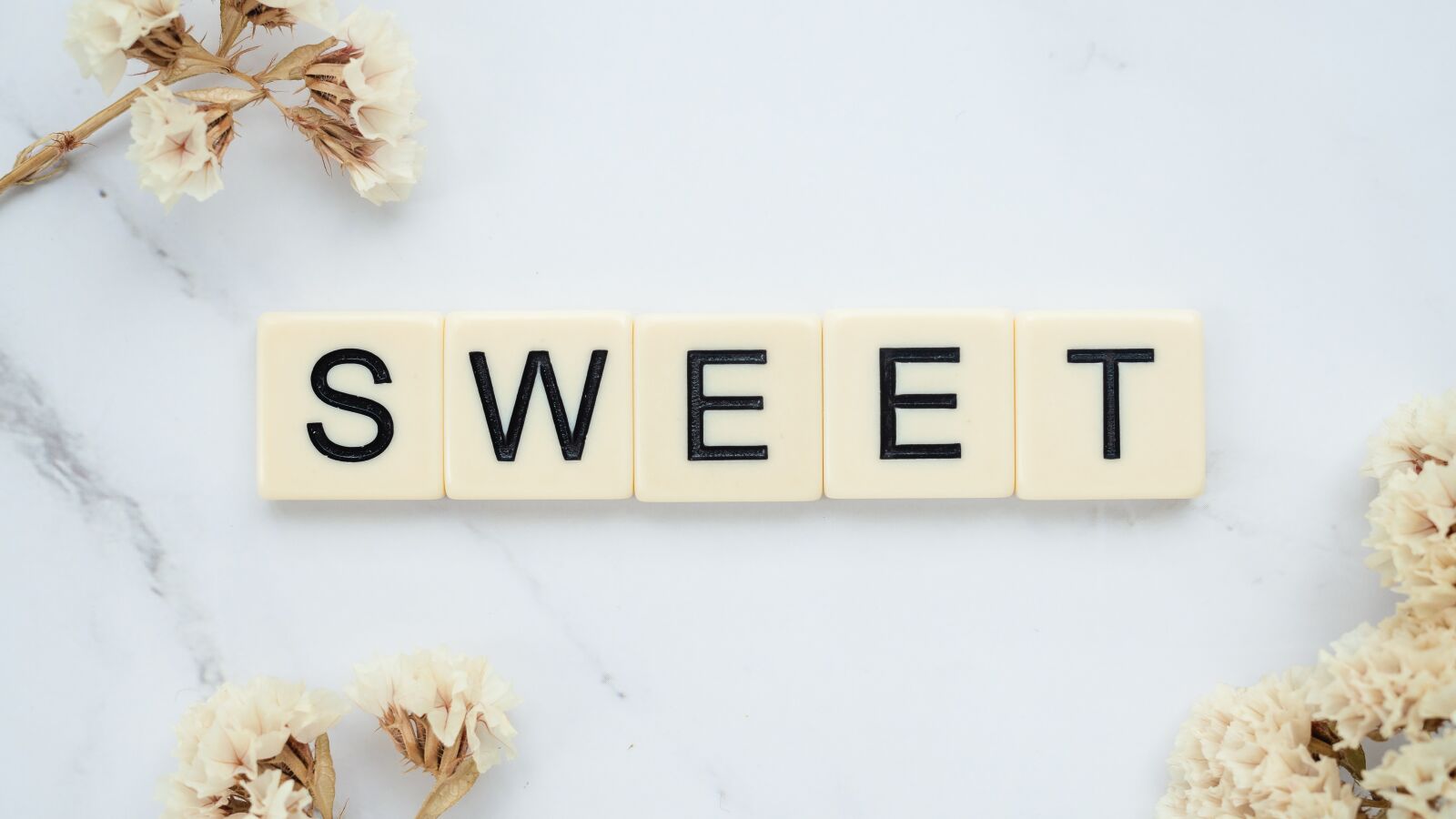 Olympus OM-D E-M10 III sample photo. Sweet, sugar, taste photography