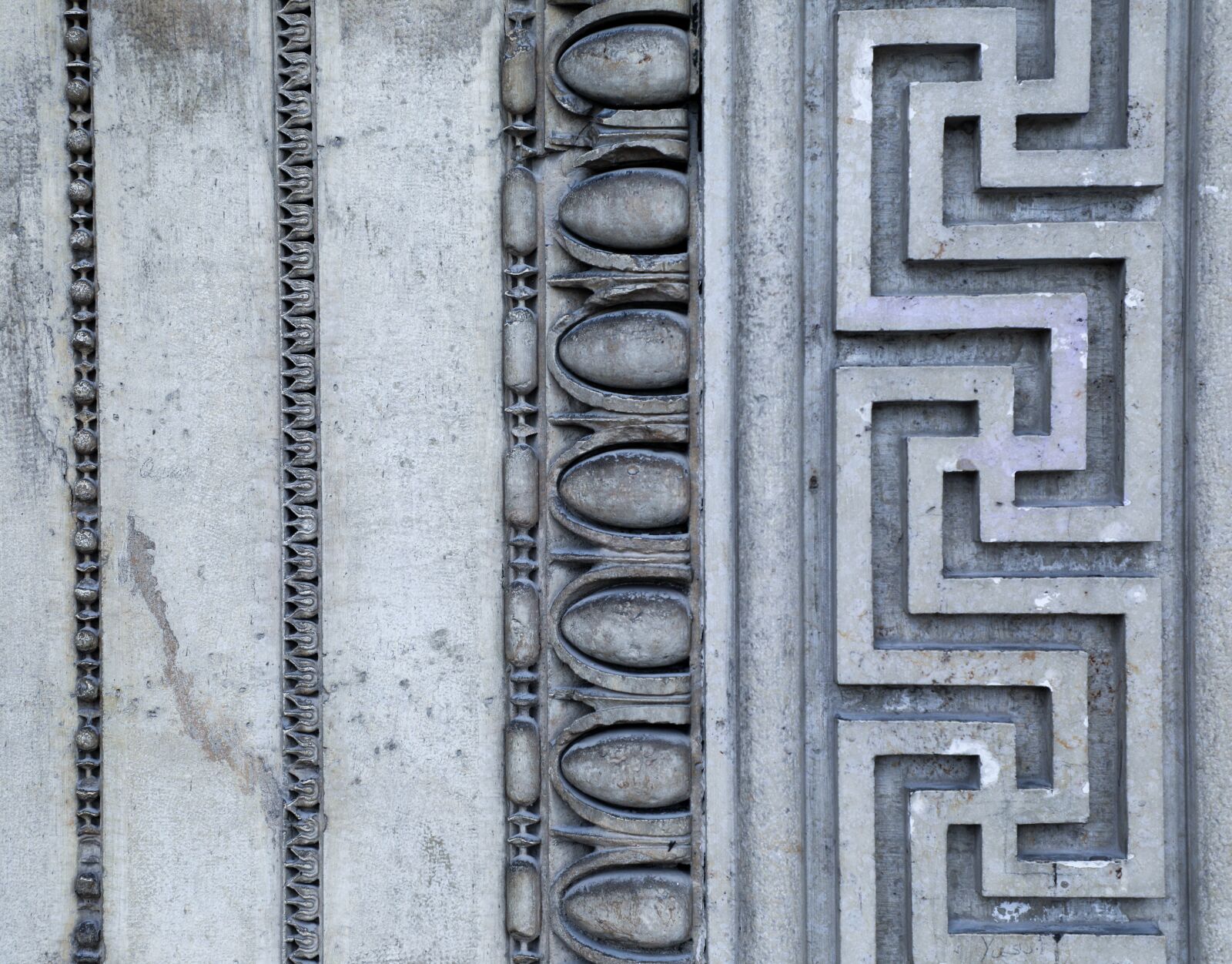 Canon EF 24-105mm F4L IS II USM sample photo. Art, wall, architecture photography