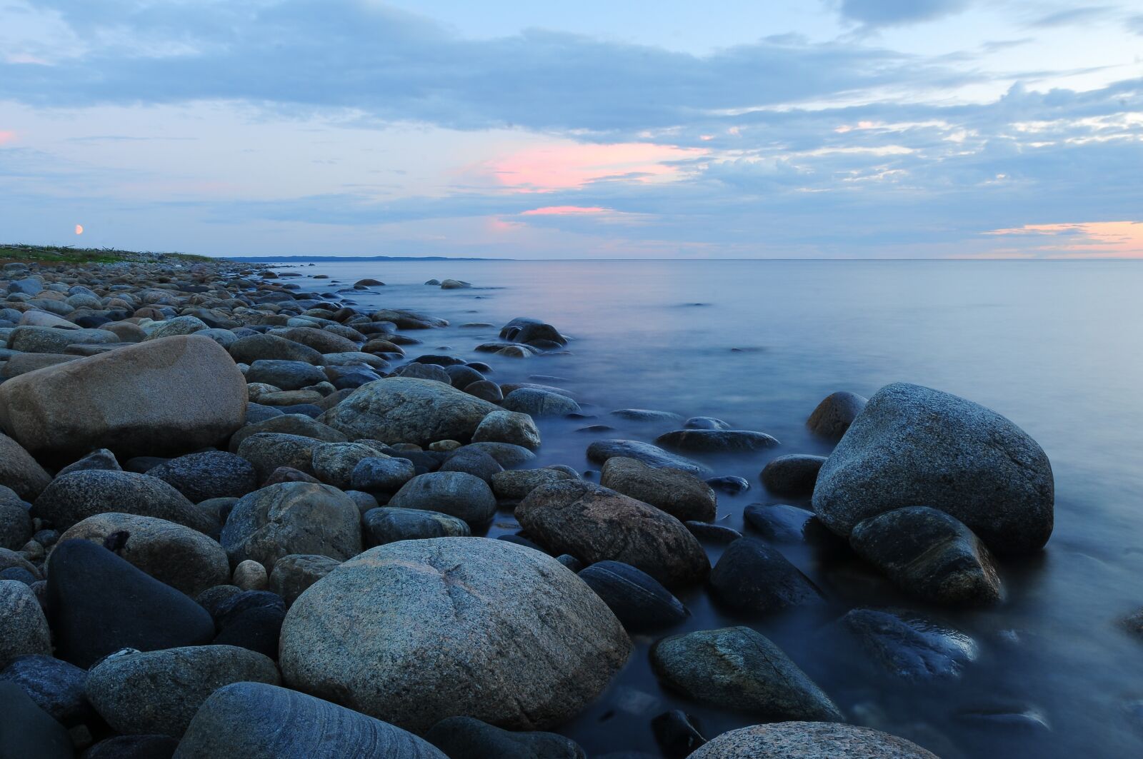 Nikon D300S sample photo. Stones, beach, sea photography