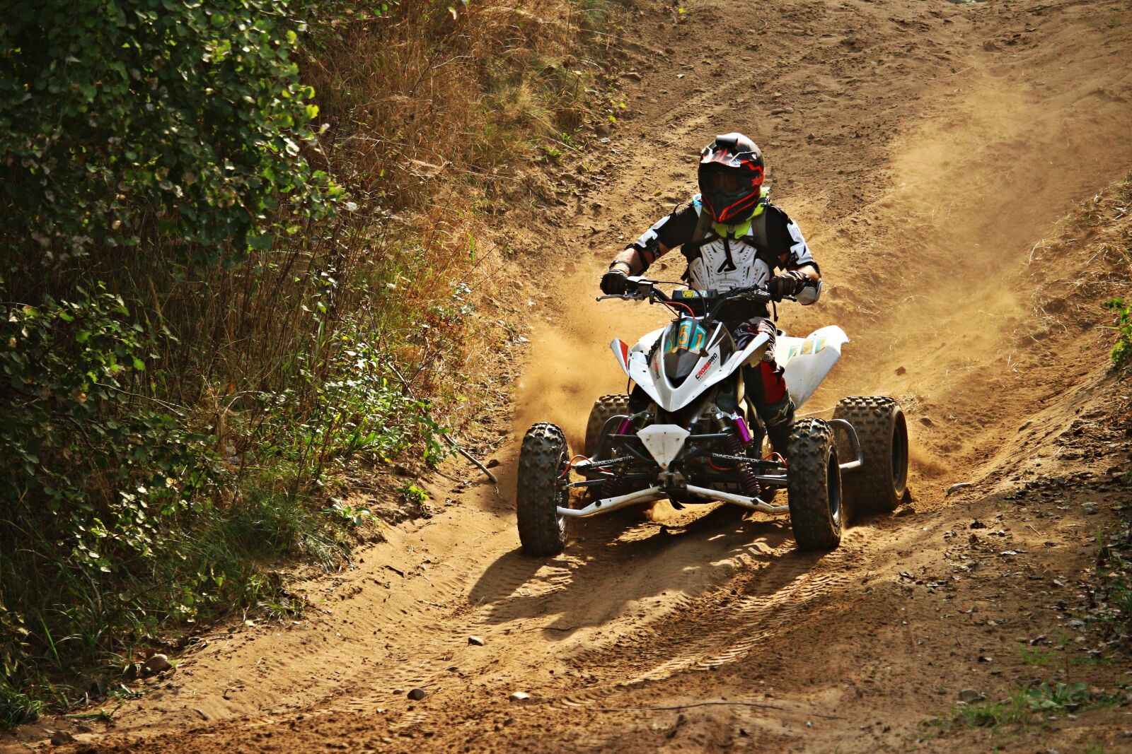 Canon EOS 100D (EOS Rebel SL1 / EOS Kiss X7) sample photo. Cross, motocross ride, enduro photography